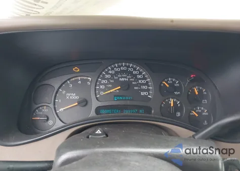 2005 Chevrolet Silverado 2500Hd Lt from USA, damaged, VIN 1GCHK23215F889711